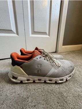 On Running Men's Light Gray and Orange Athletic Shoes